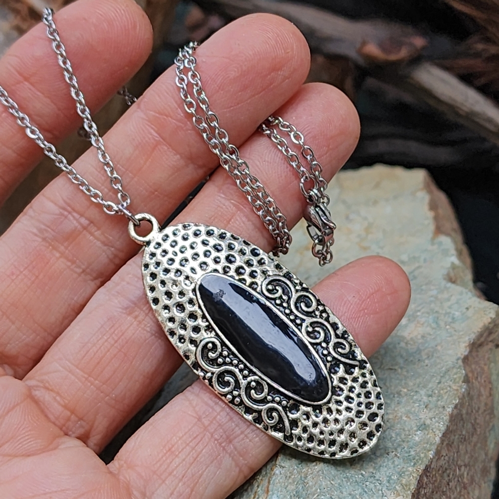 Black Enameled Silver Oval Pendant Hypoallergenic Surgical Steel Chain